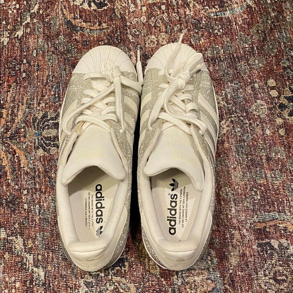 Adidas Superstar Glitter Silver Sneakers. Metallic. Shimmer. Shine. Size 9 1/2. - Picture 9 of 12